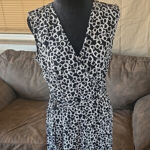 Merona Black and White V-Neck Sleevless Patterned Midi Wrap Dress Size L